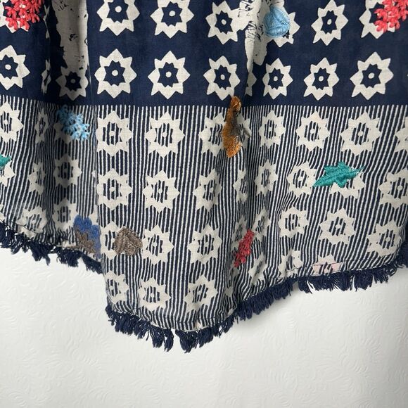 Soft Surroundings Top Blouse XS Embroidered Floral Fringe Hem Bell Sleeve Boho - Picture 12 of 16